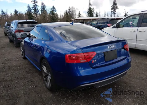 2016 Audi S5 3.0T Premium Plus z USA, uszkodzony, nr VIN WAUC4AFR9GA028376